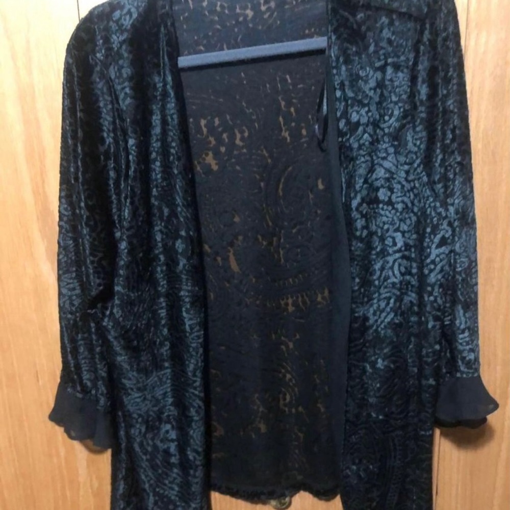 Women’s velvet kimono top